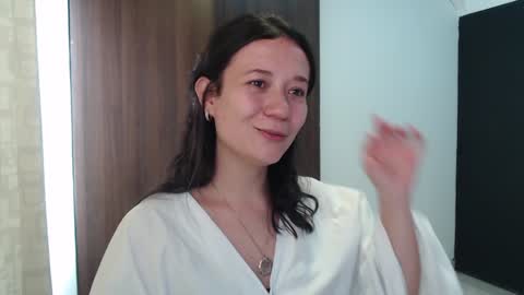 Lanna online show from 12-18-24, 05:00