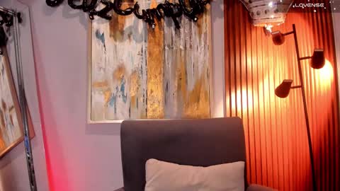 Tiana online show from 02-11-25, 07:48