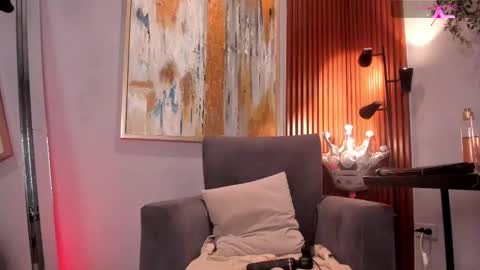 Tiana online show from 02-22-25, 08:53