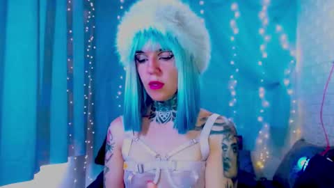 LANNIE   online show from 03-03-26, 05:41