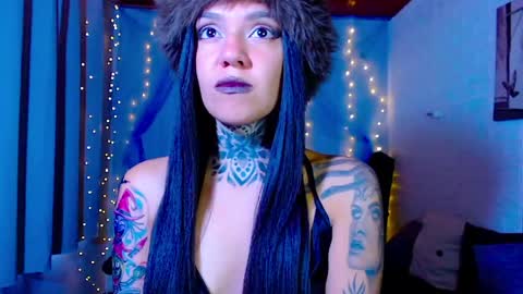 LANNIE   online show from 05-08-26, 12:54