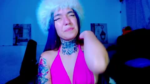 LANNIE   online show from 05-11-26, 04:15