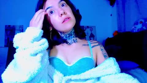 LANNIE   online show from 05-13-26, 02:58