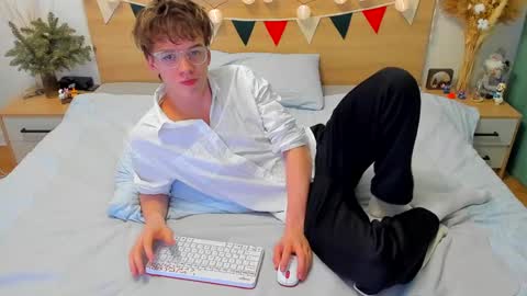 Fandi online show from 01-25-25, 10:29