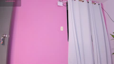 lapeligrosa_ online show from 12-13-24, 12:06