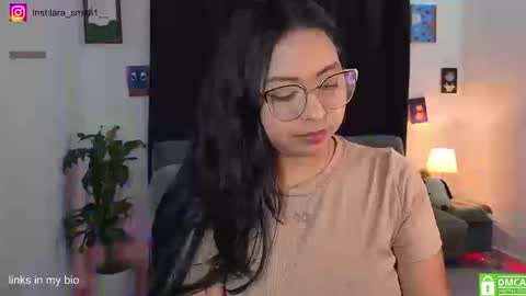 Snapshot of lara1__ chatting on 03-24-26, 11:32 Lara online show from 03-24-26, 11:32