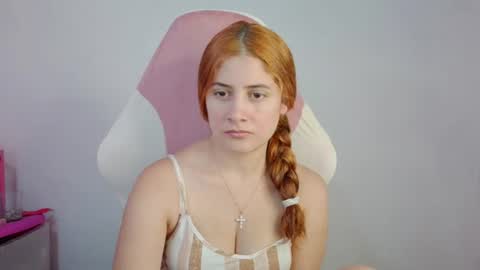Snapshot of lara_aisha chatting on 07-18-26, 06:01 LARA online show from 07-18-26, 06:01