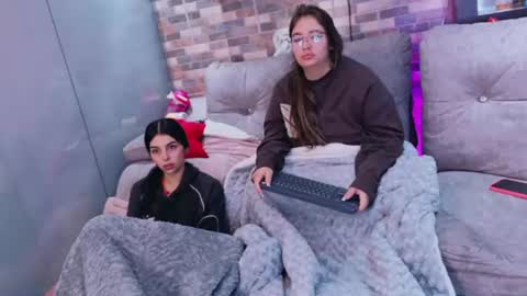 lara_as online show from 07-14-26, 10:32