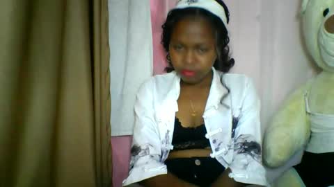 Snapshot of lara_belle chatting on 05-08-26, 08:30 lara_belle online show from 05-08-26, 08:30