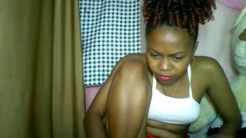 Snapshot of lara_belle chatting on 05-25-26, 07:20 lara_belle online show from 05-25-26, 07:20