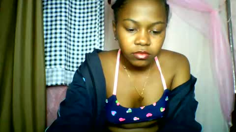Snapshot of lara_belle chatting on 06-15-26, 10:34 lara_belle online show from 06-15-26, 10:34