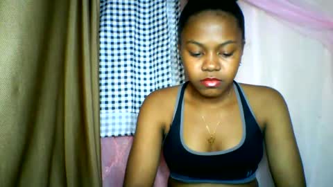 Snapshot of lara_belle chatting on 06-19-26, 10:41 lara_belle online show from 06-19-26, 10:41