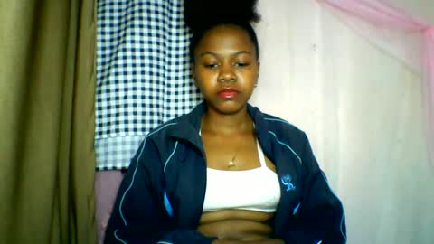 Snapshot of lara_belle chatting on 06-21-26, 12:57 lara_belle online show from 06-21-26, 12:57