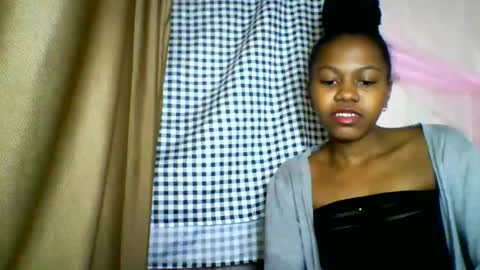 Snapshot of lara_belle chatting on 06-25-26, 05:12 lara_belle online show from 06-25-26, 05:12
