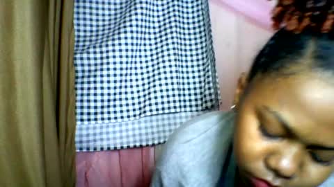 Snapshot of lara_belle chatting on 06-29-26, 11:16 lara_belle online show from 06-29-26, 11:16