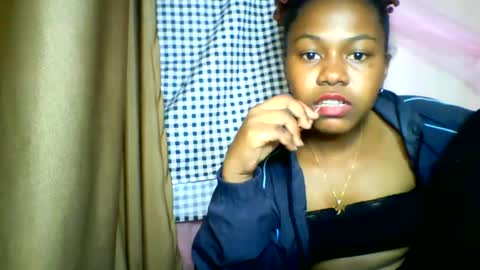 Snapshot of lara_belle chatting on 06-30-26, 05:14 lara_belle online show from 06-30-26, 05:14