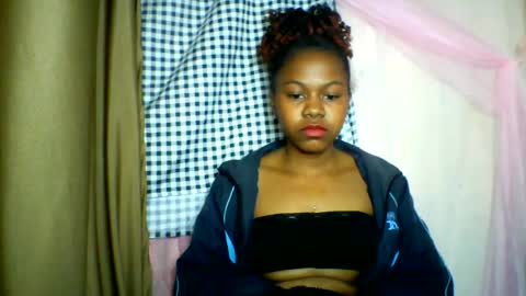 Snapshot of lara_belle chatting on 07-01-26, 05:20 lara_belle online show from 07-01-26, 05:20
