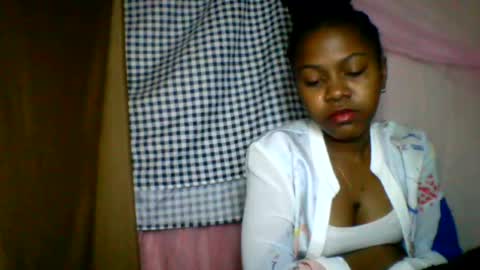 Snapshot of lara_belle chatting on 07-13-26, 08:22 lara_belle online show from 07-13-26, 08:22