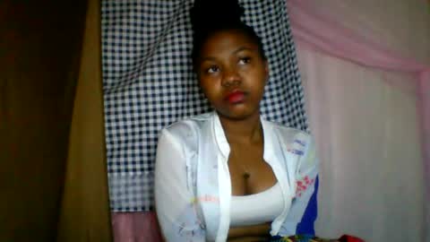Snapshot of lara_belle chatting on 07-14-26, 02:49 lara_belle online show from 07-14-26, 02:49