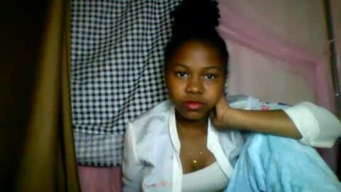 Snapshot of lara_belle chatting on 07-14-26, 10:26 lara_belle online show from 07-14-26, 10:26