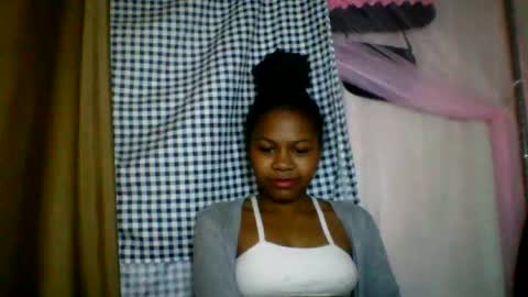 Snapshot of lara_belle chatting on 07-18-26, 01:54 lara_belle online show from 07-18-26, 01:54