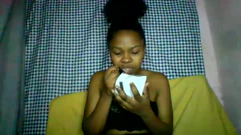Snapshot of lara_belle chatting on 07-19-26, 04:22 lara_belle online show from 07-19-26, 04:22