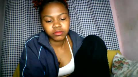 Snapshot of lara_belle chatting on 07-26-26, 02:09 lara_belle online show from 07-26-26, 02:09