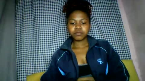 Snapshot of lara_belle chatting on 07-28-26, 06:31 lara_belle online show from 07-28-26, 06:31