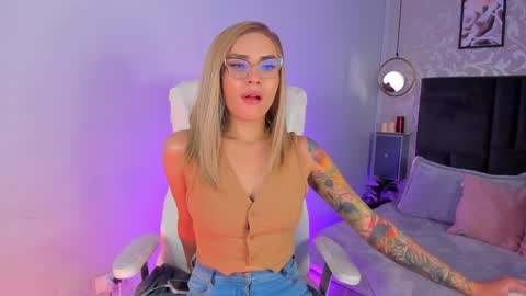 Lara online show from 02-08-25, 04:03