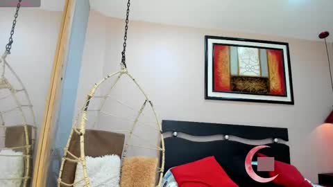      700  200   online show from 02-22-25, 12:08