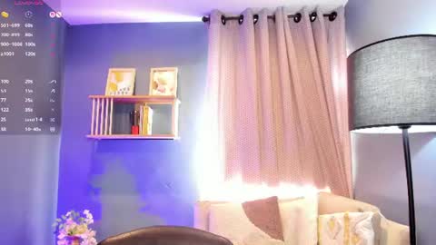      700  200   online show from 06-27-26, 07:41