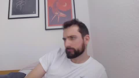 laraaan online show from 03-27-26, 12:05