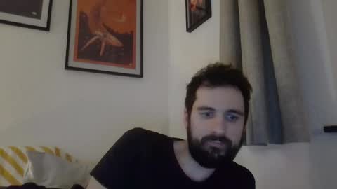 laraaan online show from 05-04-26, 06:48