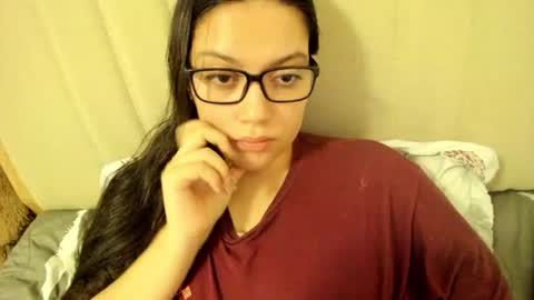 lara online show from 10-21-25, 03:51