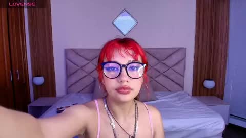 LaraCooper online show from 03-31-26, 08:09