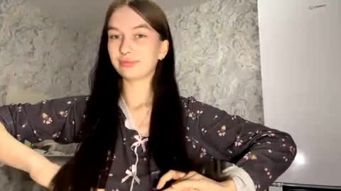 lara online show from 04-22-26, 10:11