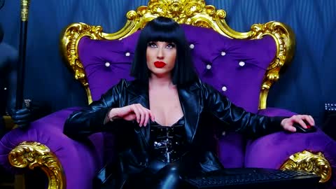 LaraMaeve online show from 12-18-24, 11:24