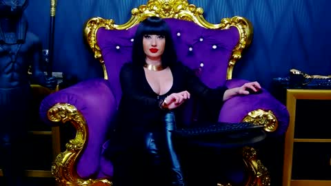 LaraMaeve online show from 12-22-24, 11:11