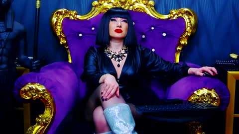 LaraMaeve online show from 01-05-25, 11:15