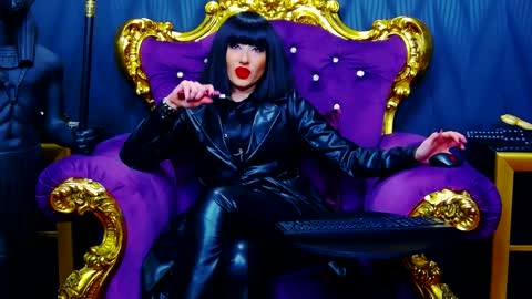 LaraMaeve online show from 01-06-25, 05:41