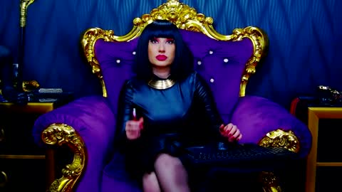 LaraMaeve online show from 01-22-25, 09:02