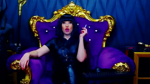 LaraMaeve online show from 01-23-25, 12:19