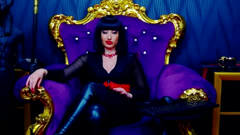 LaraMaeve online show from 01-25-25, 08:53