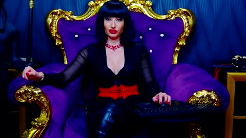 LaraMaeve online show from 01-25-25, 11:55