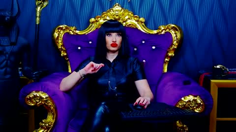 LaraMaeve online show from 01-31-25, 07:07