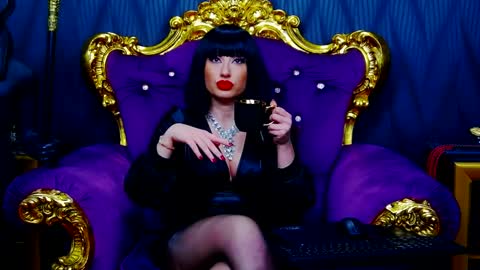 LaraMaeve online show from 02-04-25, 06:25