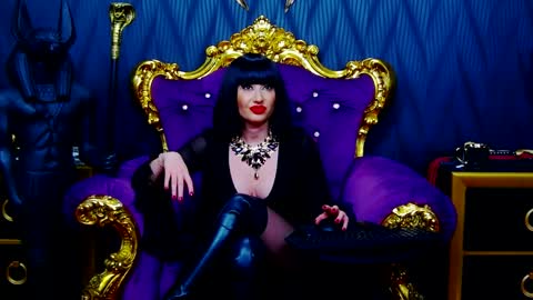 LaraMaeve online show from 02-05-25, 10:51