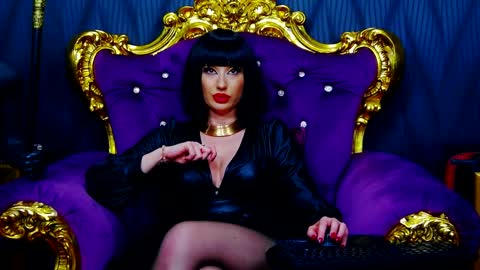 LaraMaeve online show from 02-08-25, 01:01