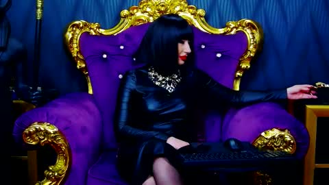 LaraMaeve online show from 02-09-25, 07:16