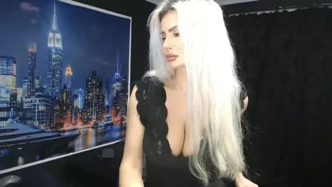 Snapshot of laras_moans chatting on 12-07-24, 08:00 laras_moans online show from 12-07-24, 08:00